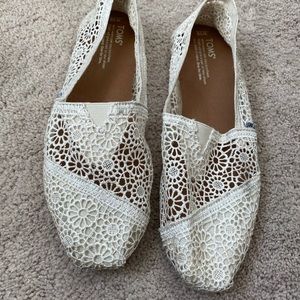 Ivory lace crochet toms
